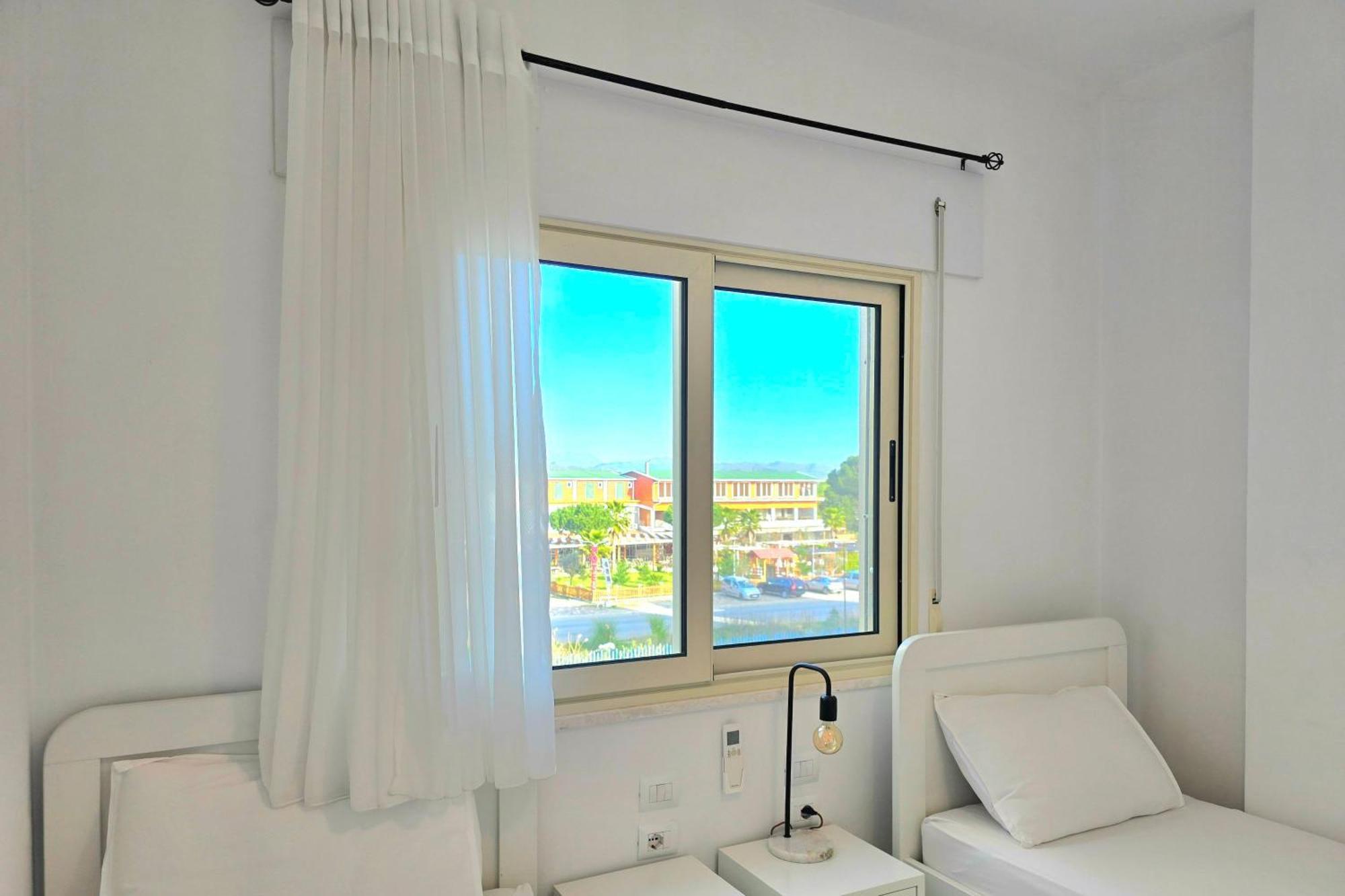 Perla Penthouse - Happy *