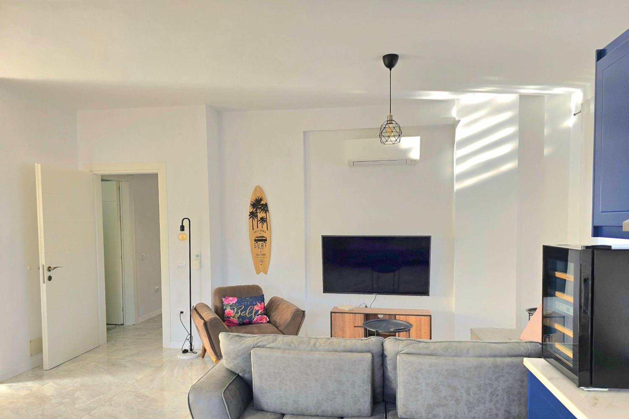Perla Penthouse - Happy *